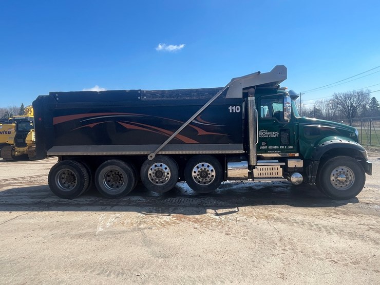 2013-mack-granite-104fr-image-4