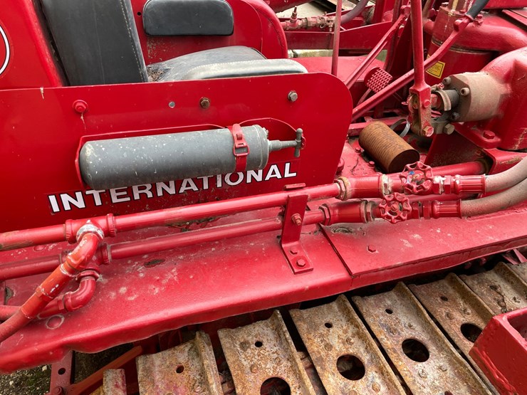 #4087-•-international-antique-dozer-image-23