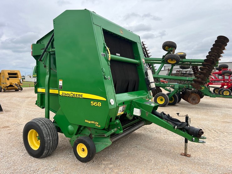 2009-john-deere-568-image-6