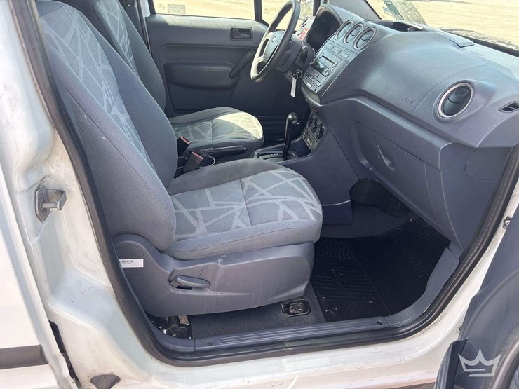 2013-ford-transit-connect-image-24