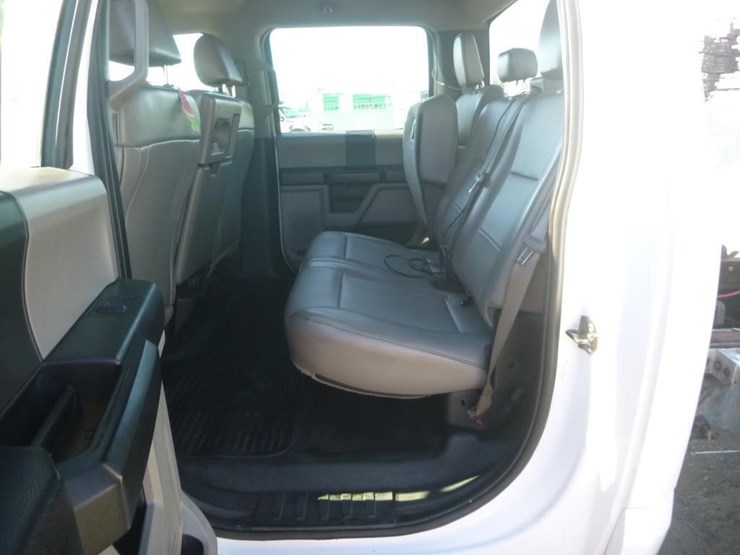 2018-ford-f550-image-12