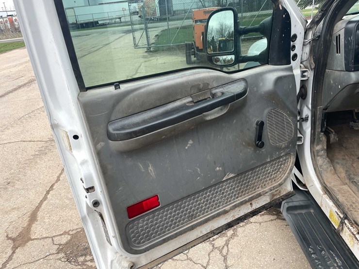2006-ford-f450-xl-image-72