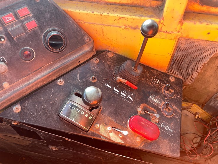 volvo-a25-image-66