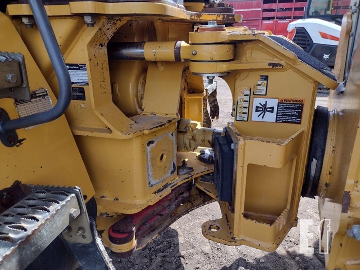 deere-300d-image-21