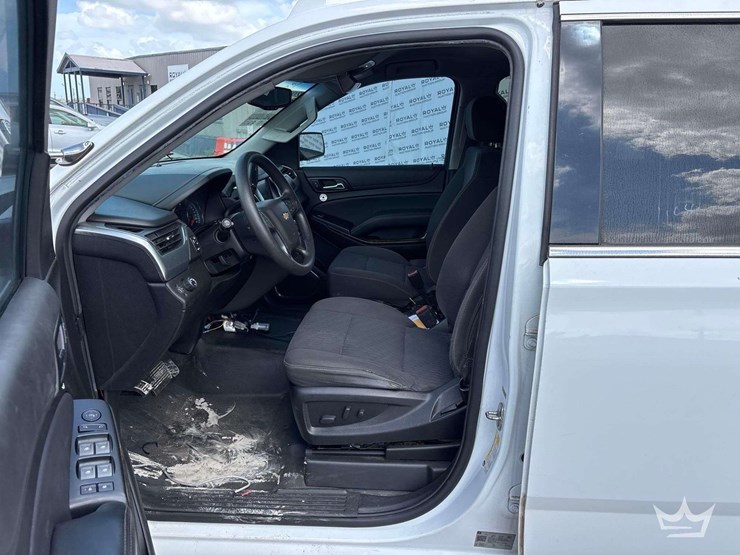 2019-chevrolet-tahoe-image-11