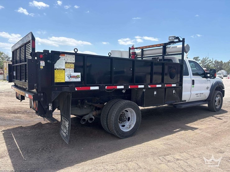 2016-ford-f550-image-3