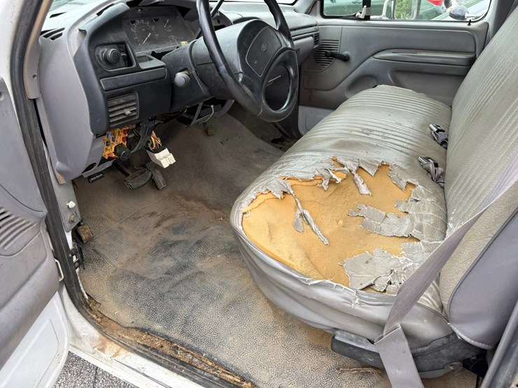 1997-ford-f350-image-31