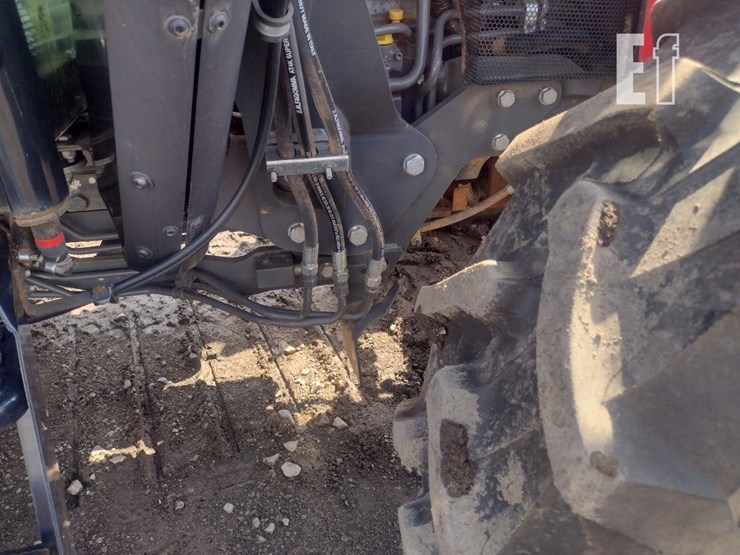 2022-massey-ferguson-4707-image-23