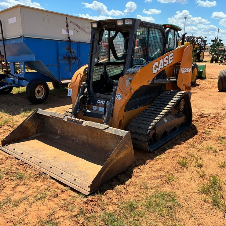 2022 CASE TR310B