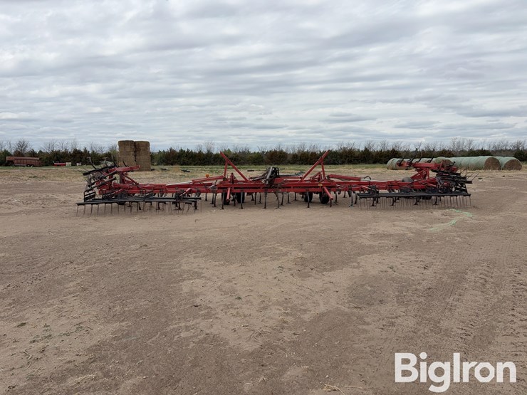 case-ih-4300-image-6
