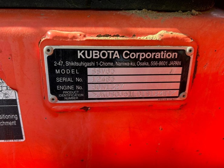 2017-kubota-ssv65-image-22