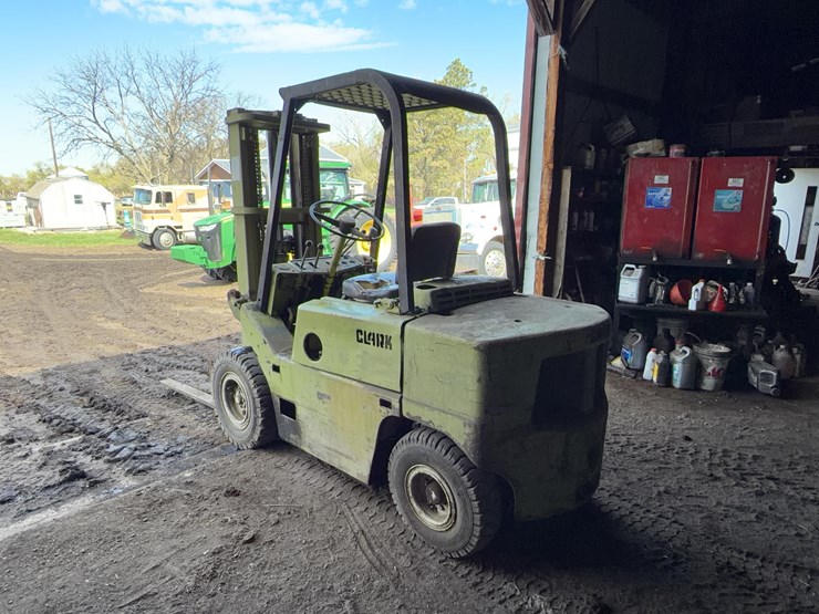 clark-l500y55-forklift-image-4