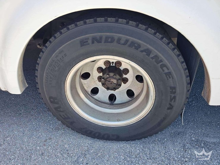 2017-ford-e450-image-36