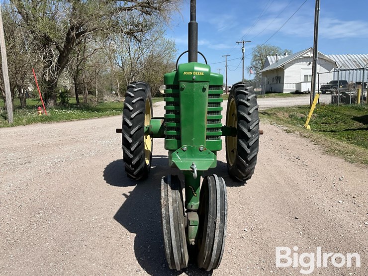 1951-john-deere-b-image-2