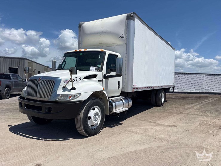 2019-international-mv607-image-1