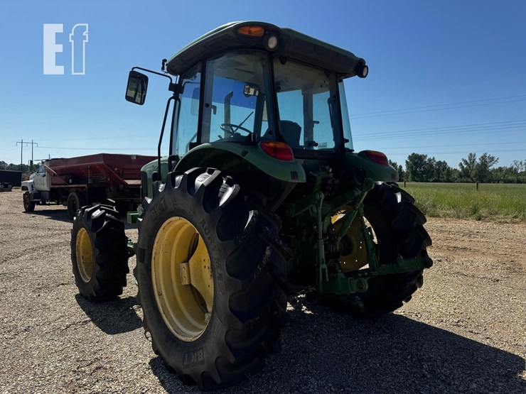 john-deere-6130d-image-2