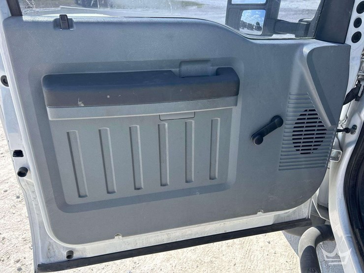 2016-ford-f450-image-21