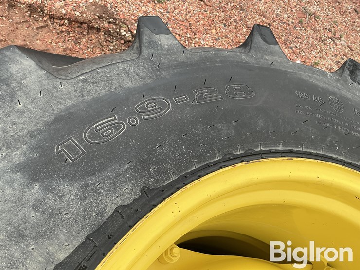 john-deere-28-image-11