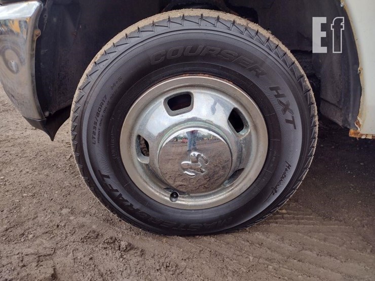 2011-dodge-ram-3500hd-image-19