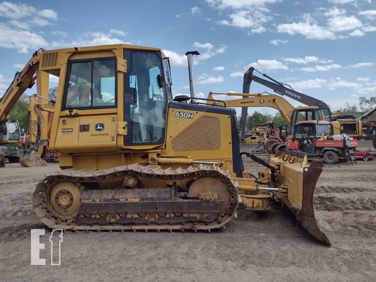 2003-deere-650h-lt-image-3