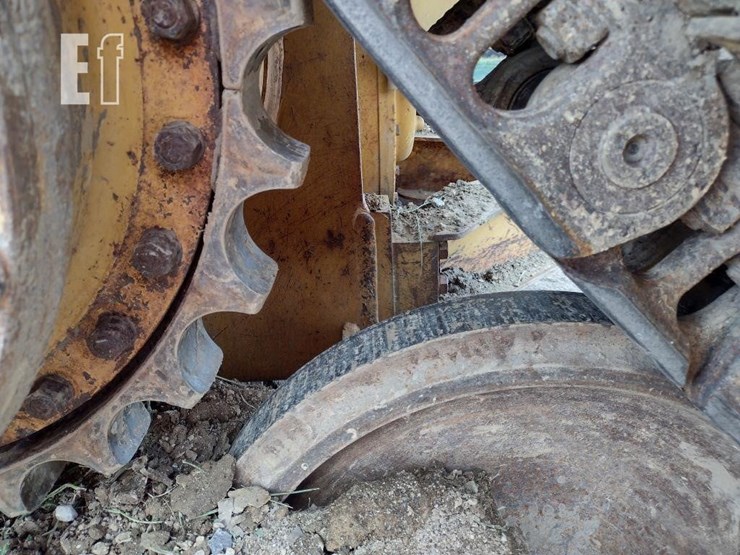 2006-caterpillar-d6n-xl-image-15