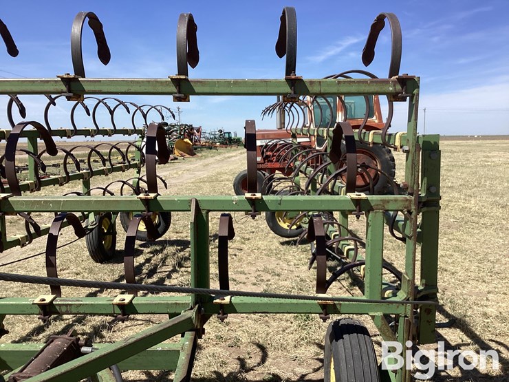 john-deere-40-image-16
