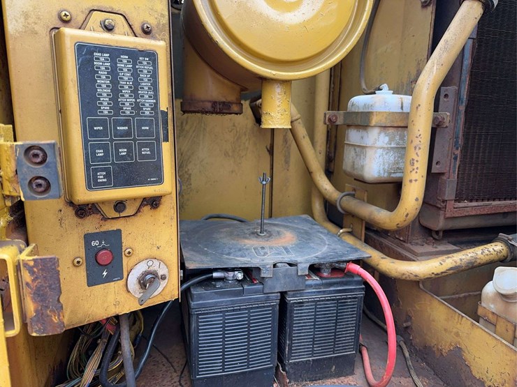 caterpillar-320l-image-21