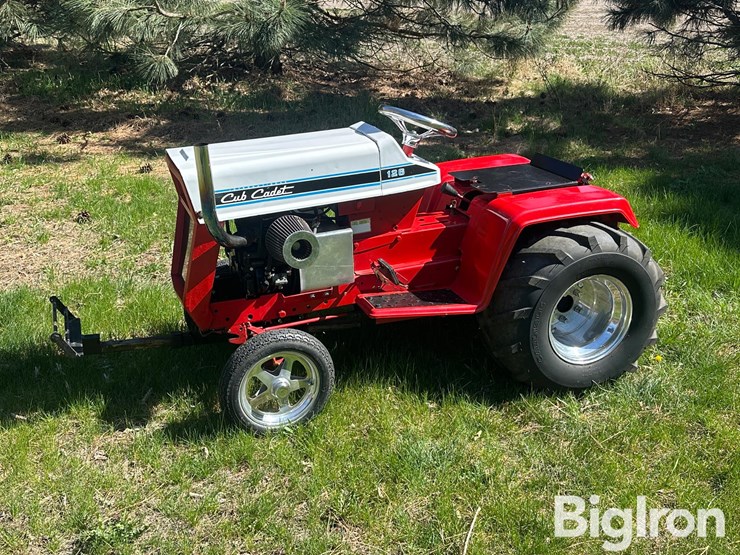 cub-cadet-126-image-1