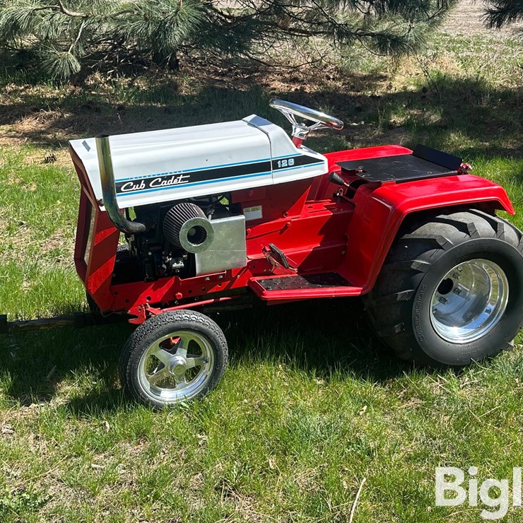 CUB CADET 126