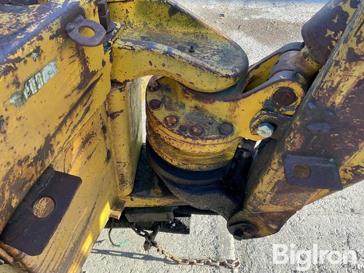 1968-john-deere-440-image-13