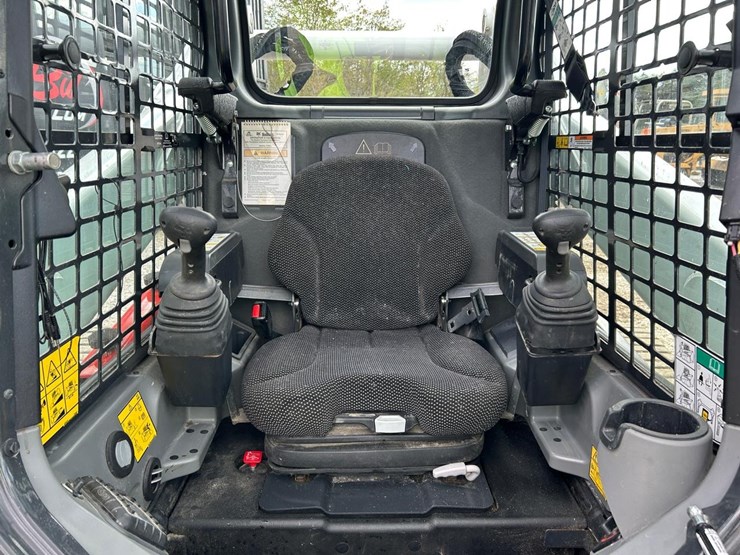 2023-bobcat-t770-image-20