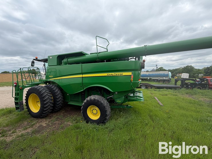 2015-john-deere-s670-image-10