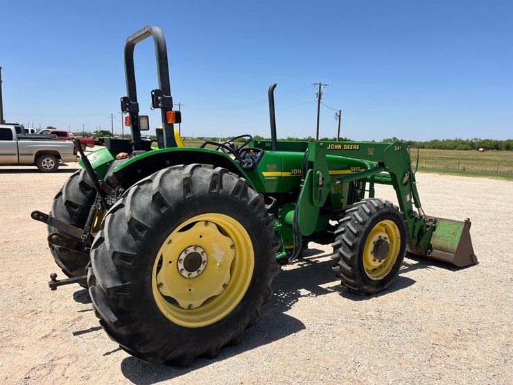 2000-john-deere-5410-image-10