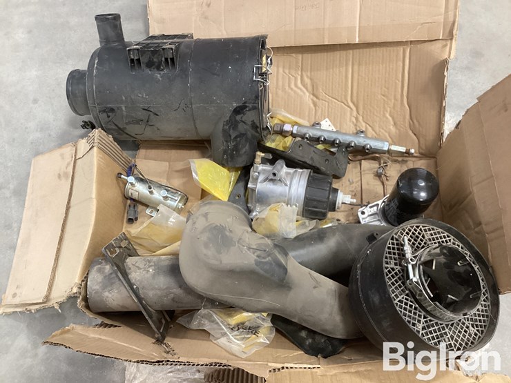 deere-326e-image-6