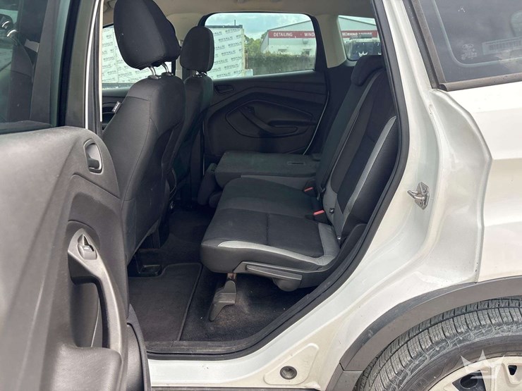 2016-ford-escape-image-17