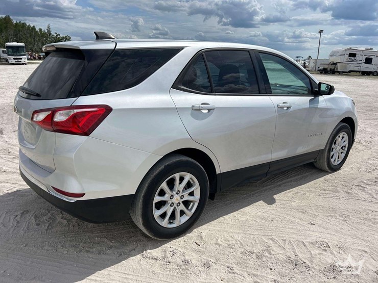 2018-chevrolet-equinox-image-3