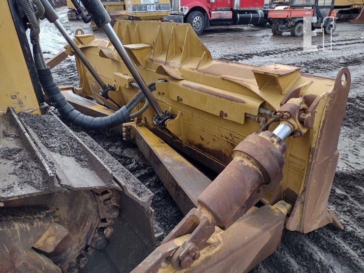 caterpillar-d6-image-16