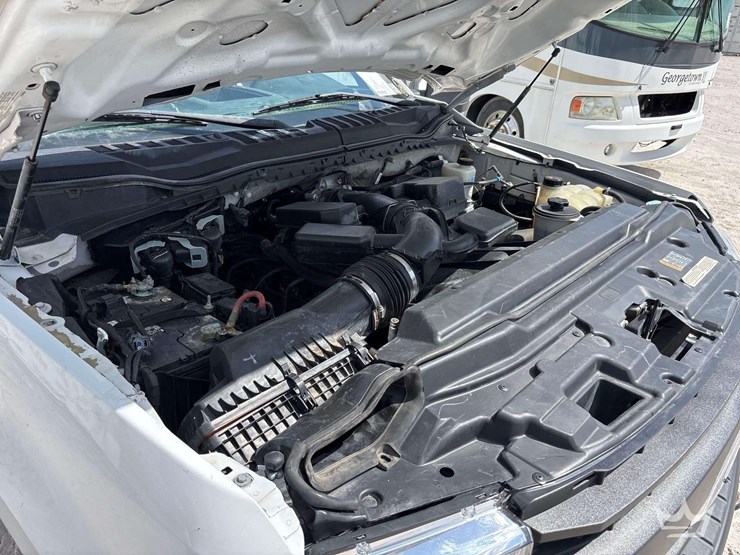 2021-ford-f250-image-14