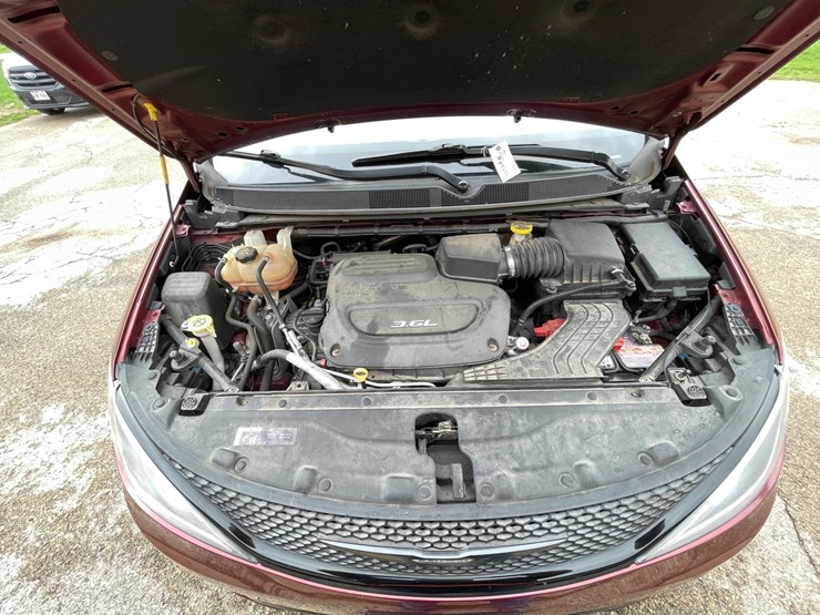 2018-chrysler-pacifica-image-62
