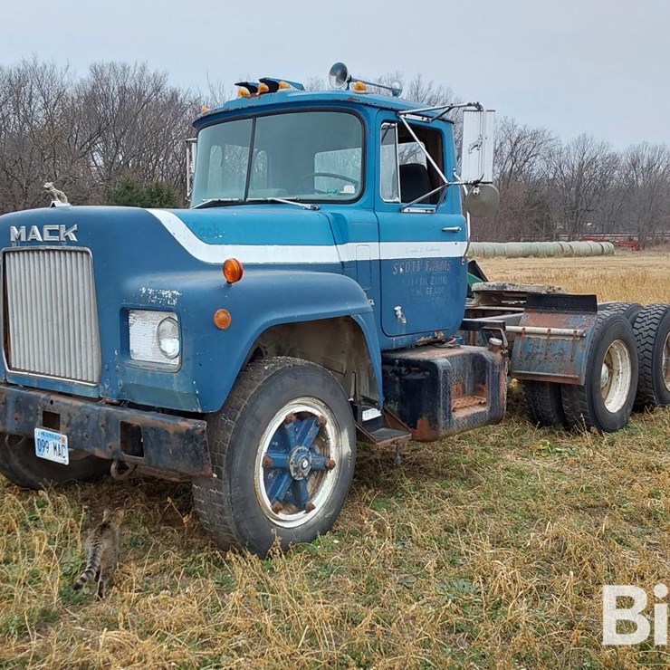 1974 MACK R600