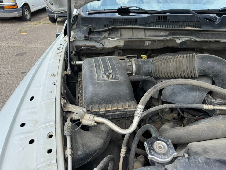 2016-dodge-1500-image-23