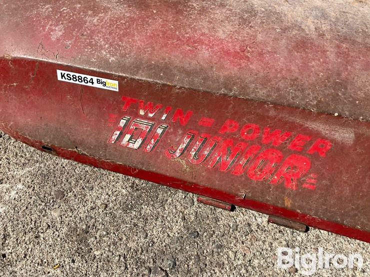 massey-ferguson-101-image-16