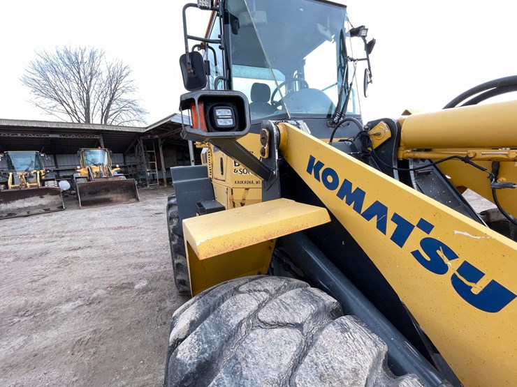 2007-komatsu-wa250-5-image-19