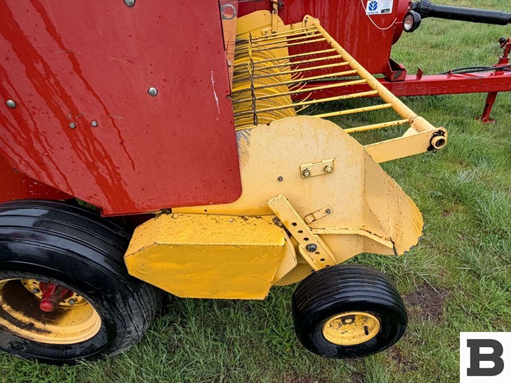 new-holland-580-image-23