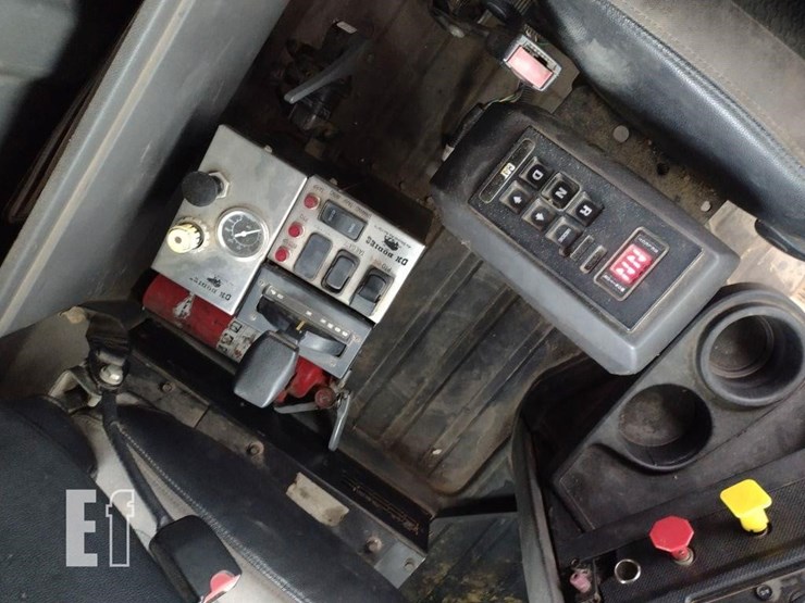 2015-caterpillar-ct660s-image-11