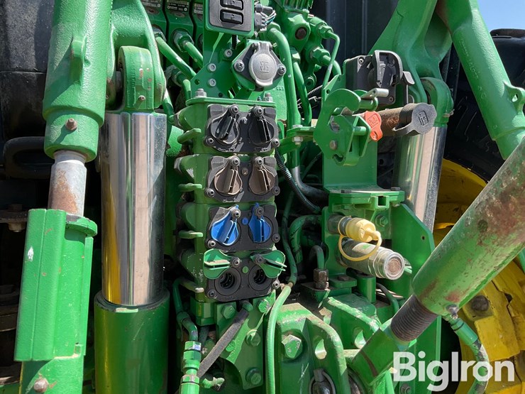 john-deere-6215r-image-20
