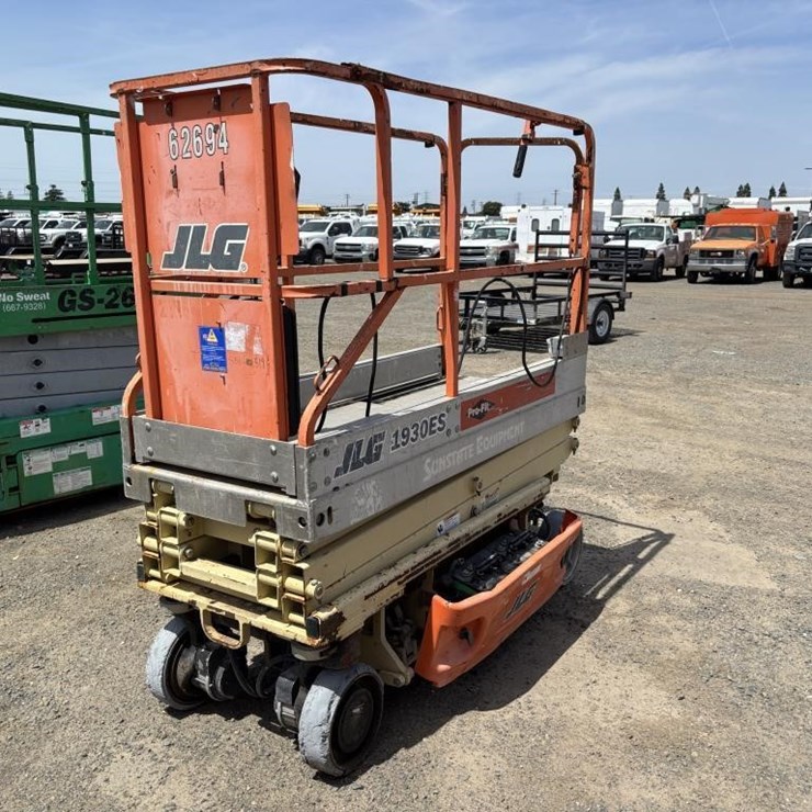 2005 JLG 1930ES