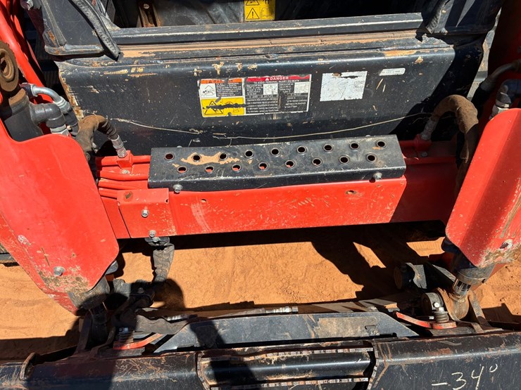 kubota-svl97-2-image-11
