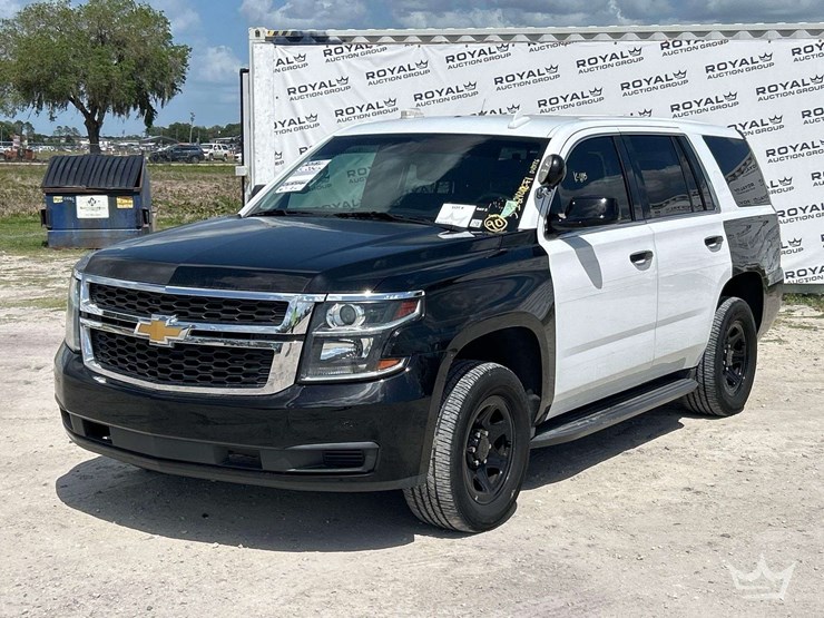 2018-chevrolet-tahoe-image-1