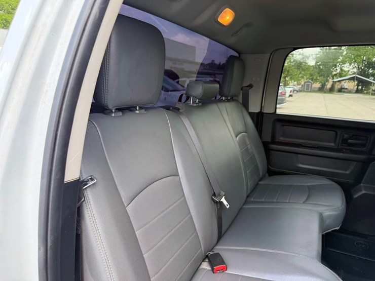 2018-dodge-1500-image-29